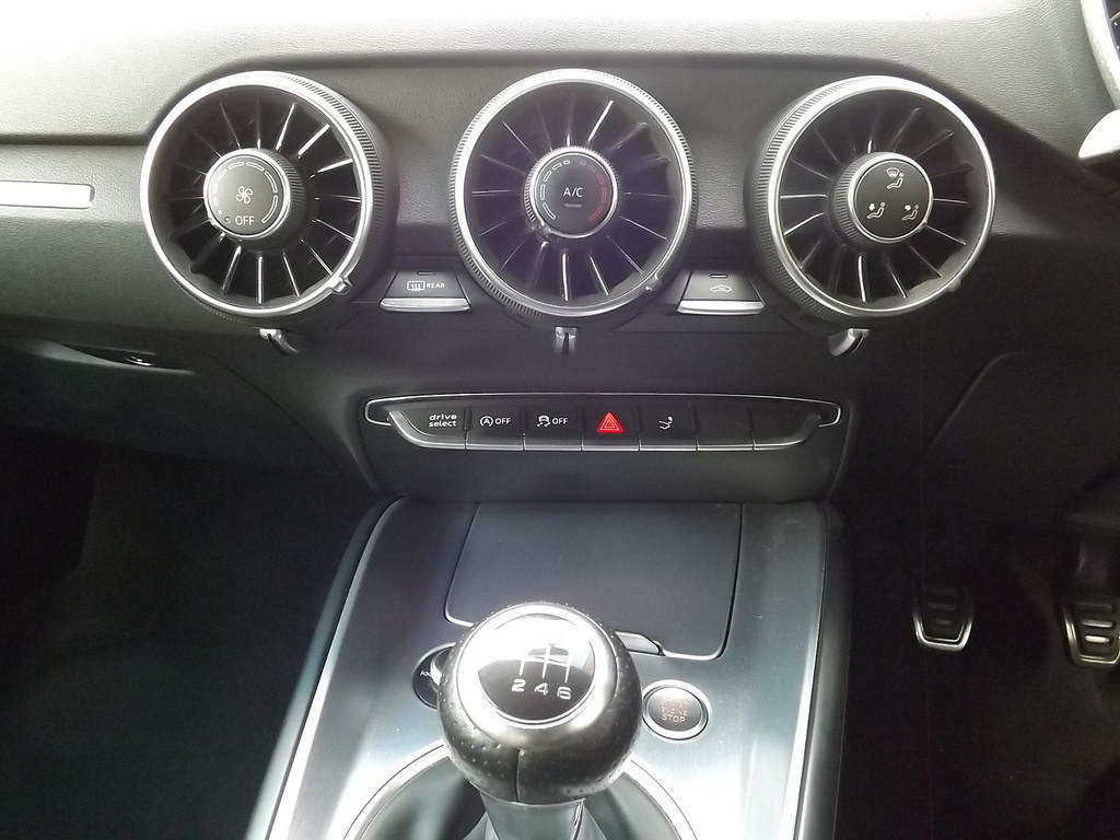 Audi TT Convertible 1.8 Tfsi Sport 201717 Black #21