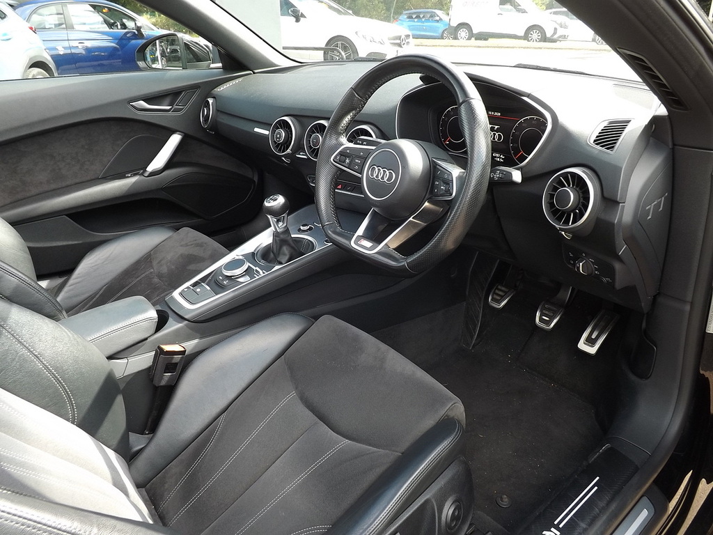 Audi TT Convertible 1.8 Tfsi Sport 201717 Black #27