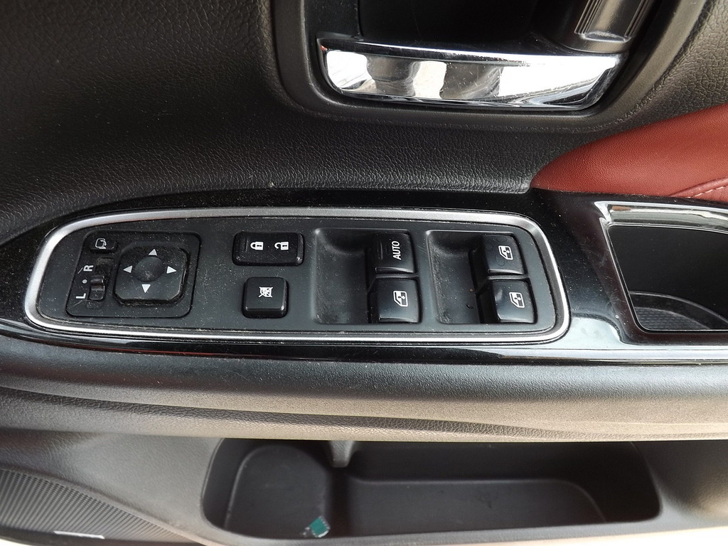 Mitsubishi Outlander Phev Gx 5Hs 5-Door Black #21