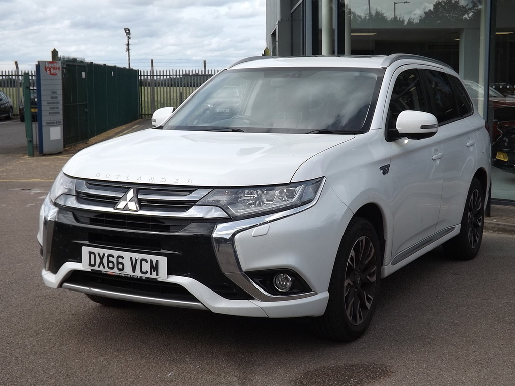 Mitsubishi Outlander H Gx5h White