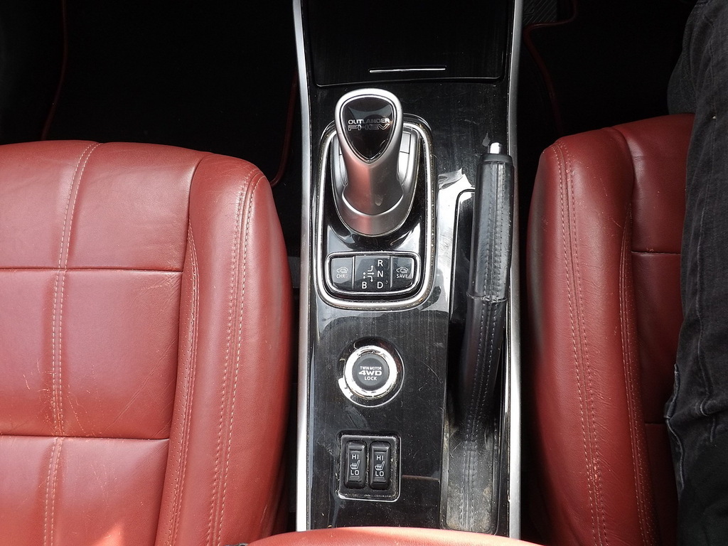 Mitsubishi Outlander Phev Gx 5Hs 5-Door Black #18