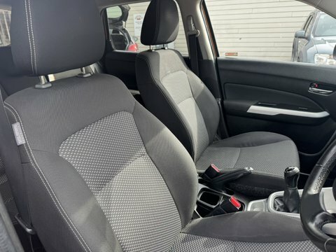 Suzuki Vitara Sz-t Black #3