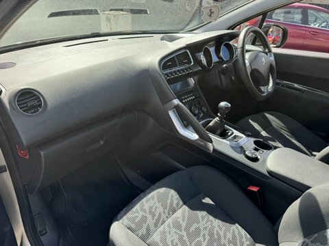 Peugeot 3008 Hdi Active Silver #4