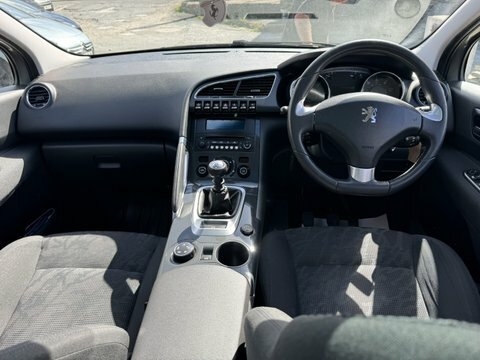 Peugeot 3008 Hdi Active Silver #2