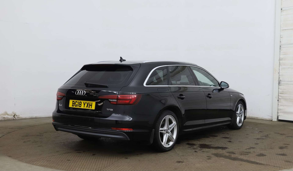 Audi A4 Avant 2L S Line Black #10
