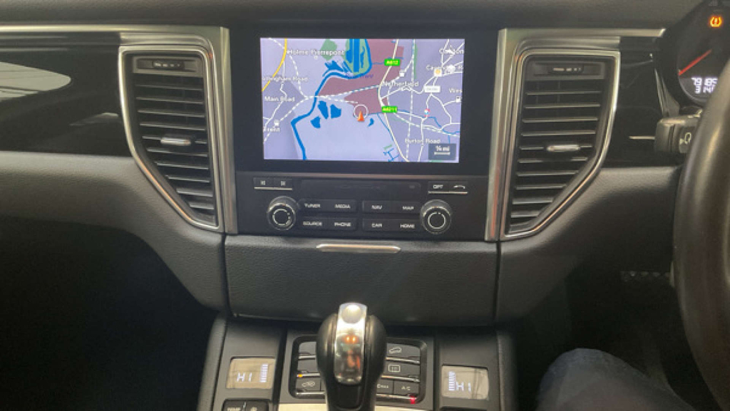 Porsche Macan 3.0 S Pdk 340 Bhp Blue #12
