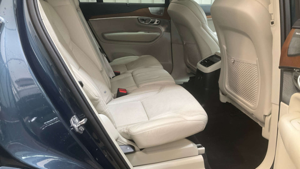 Volvo XC90 R-design Blue #11