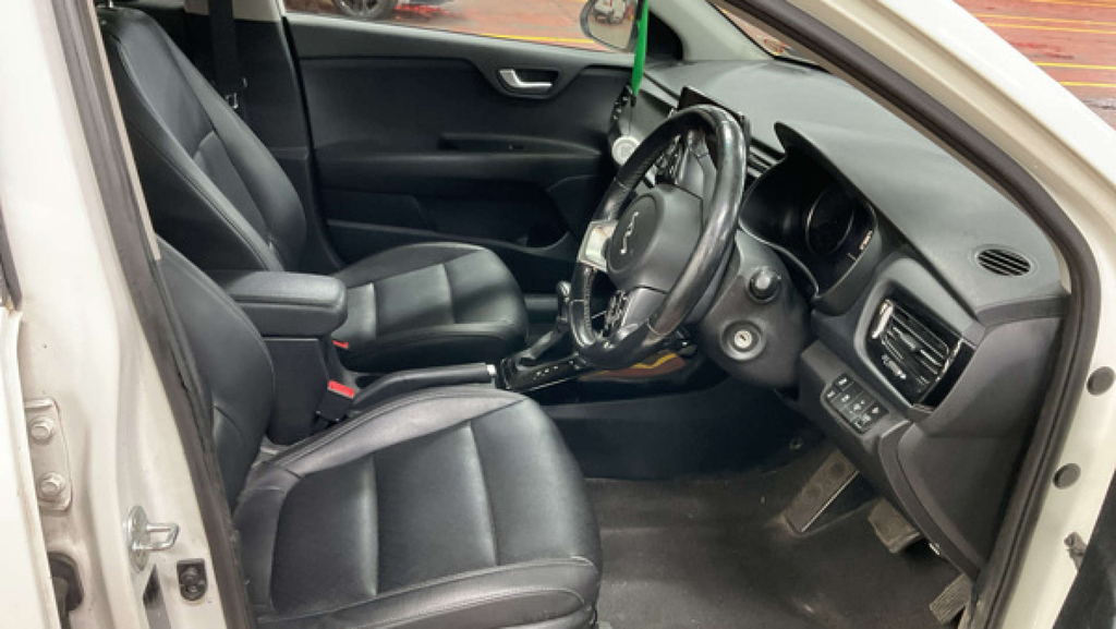 Kia RIO T-gdi Mhev 3 Hatchback Hybrid Dct Euro 6 S White #3