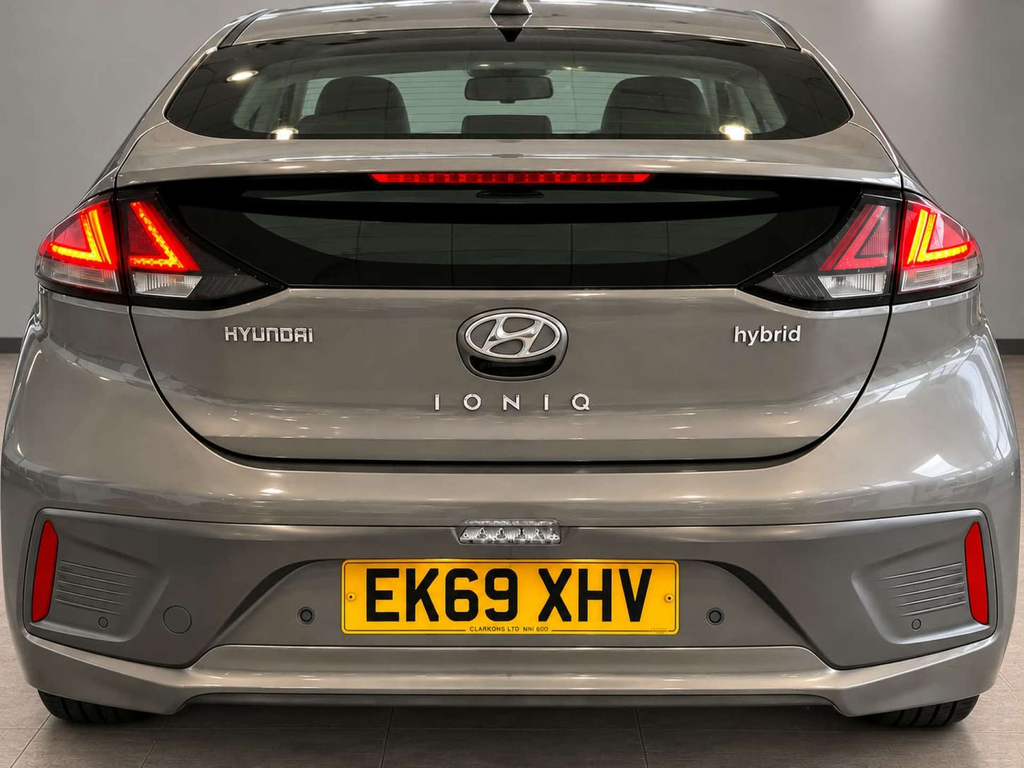 Hyundai Ioniq Hatchback Blue #25
