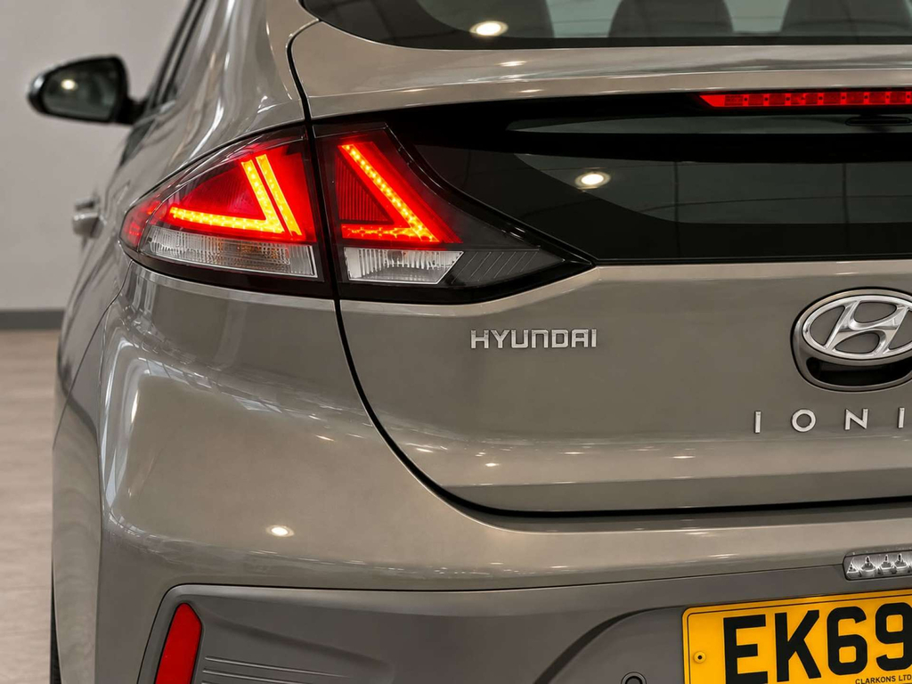 Hyundai Ioniq Hatchback Blue #29
