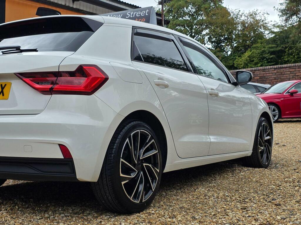 Audi A1 Hatchback 1.0 Tfsi 25 Technik Sportback Euro 6 S FP70VEX White #6