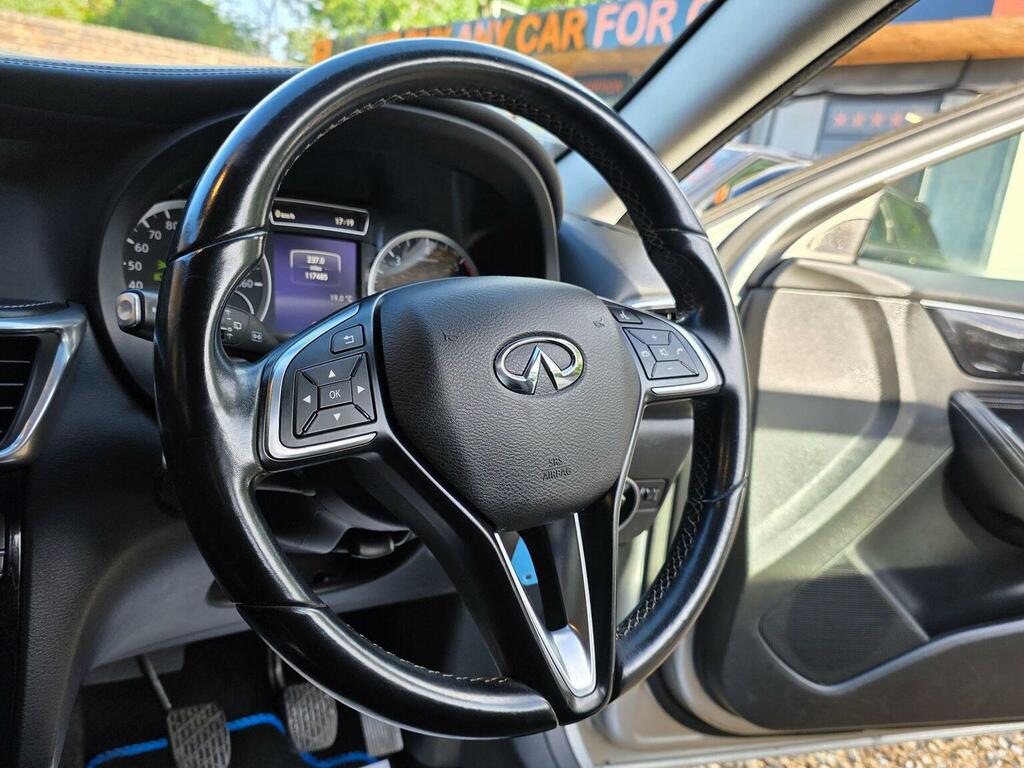 Infiniti Q30 1.5D Se Euro 6 Ss Silver #3