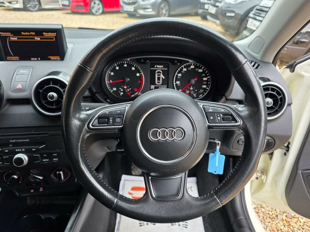 Audi A1 Tfsi Sport Red #32