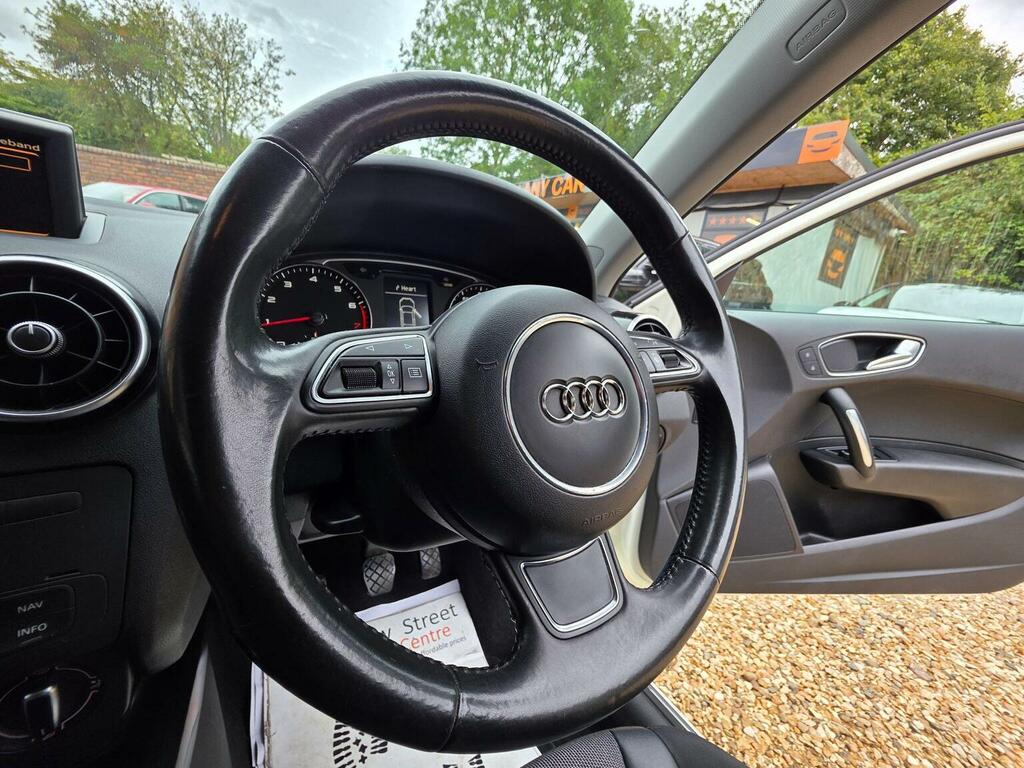 Audi A1 1.4 Tfsi Sport Euro 5 Ss White #4