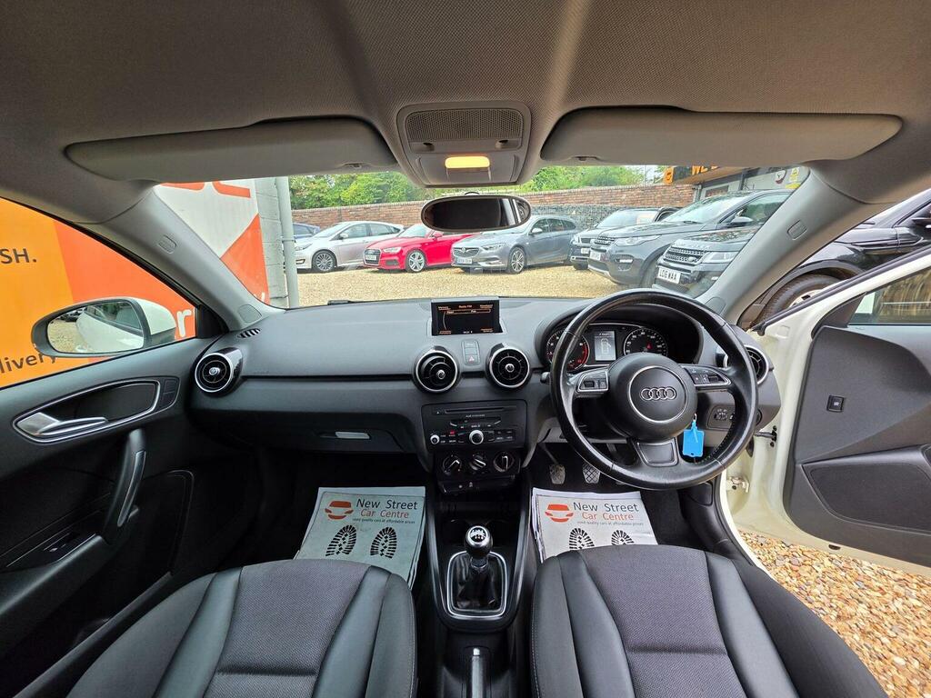 Audi A1 1.4 Tfsi Sport Euro 5 Ss White #2
