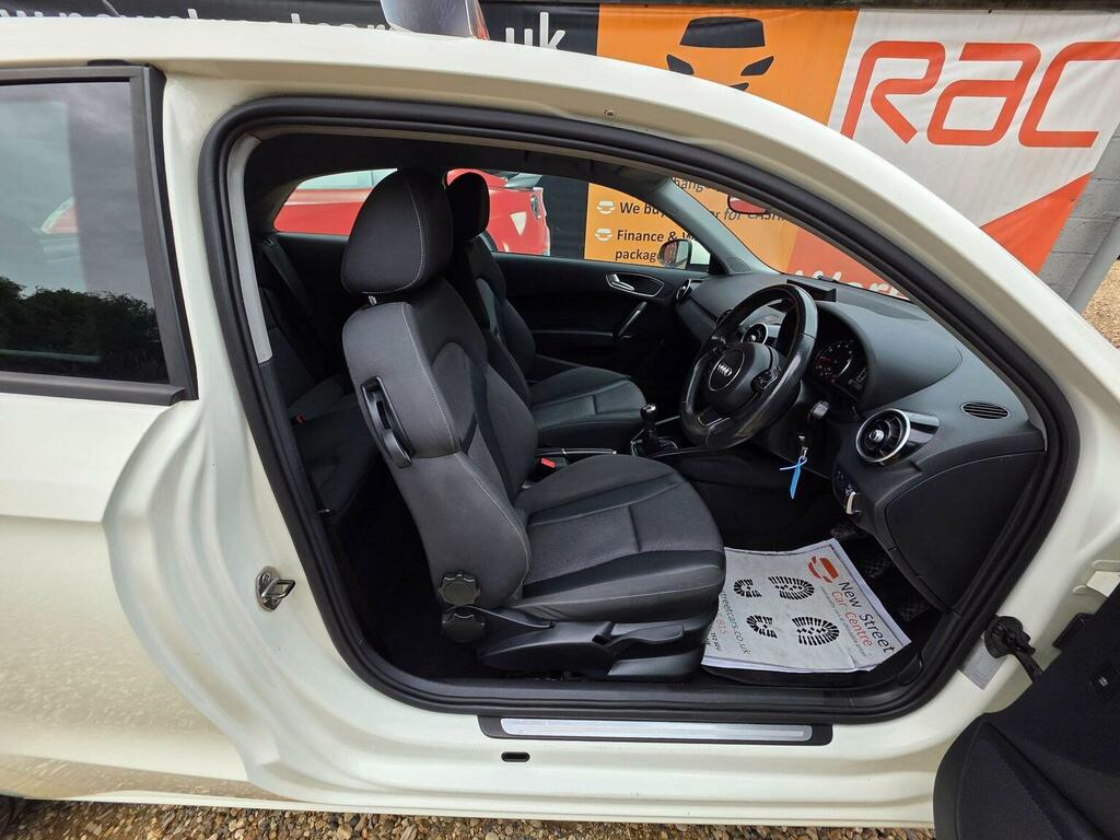 Audi A1 Tfsi Sport Red #26