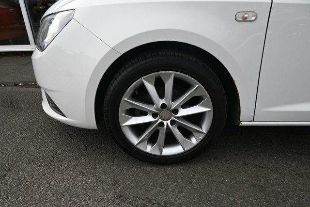 Seat Ibiza 1.4 Toca Hatchback Euro 5 85 Ps White #6