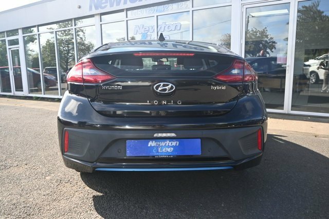 Hyundai Ioniq 1.6 H-gdi Premium Hatchback Hybrid Dct Black #4