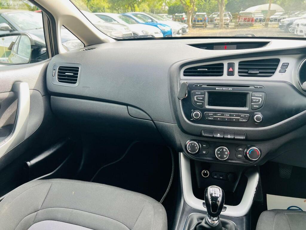 Kia Ceed 1.6 3 With 0 Road Tax Grey #18