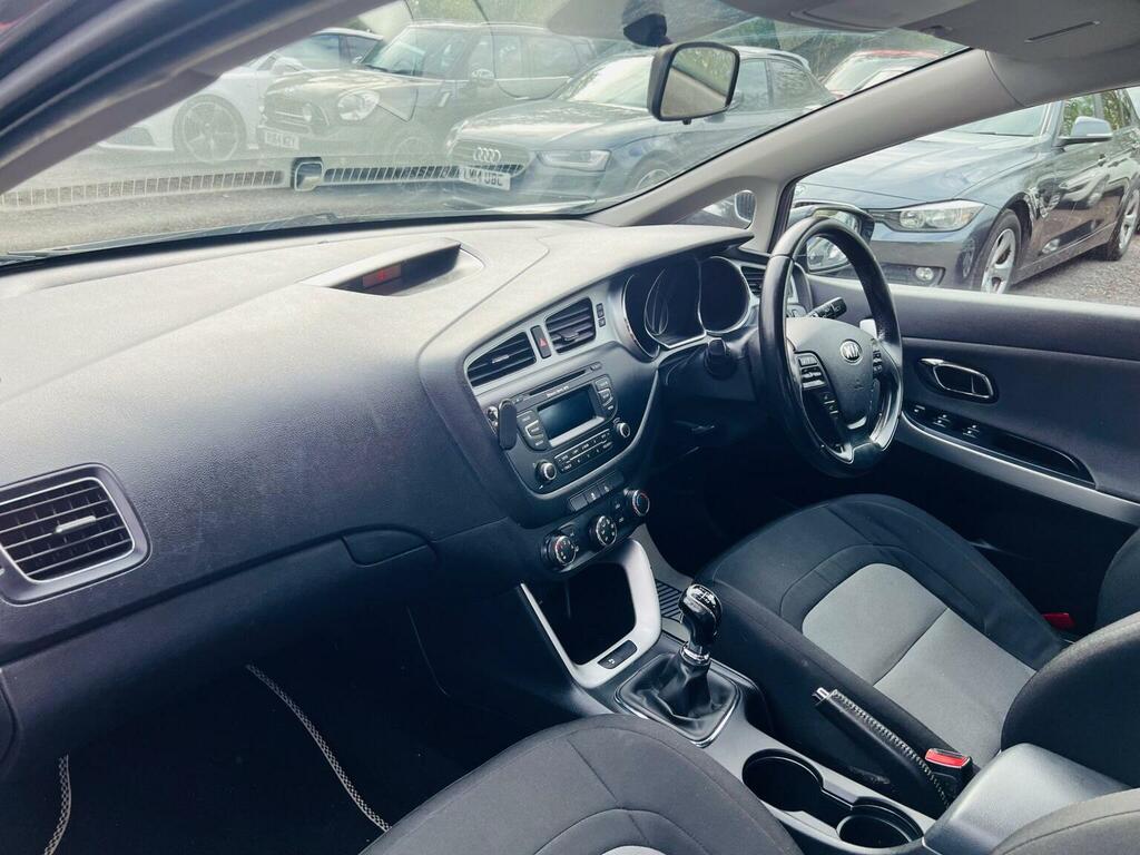 Kia Ceed 1.6 3 With 0 Road Tax Grey #16