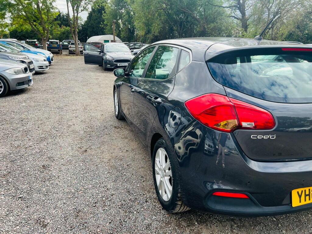 Kia Ceed 1.6 3 With 0 Road Tax Grey #10