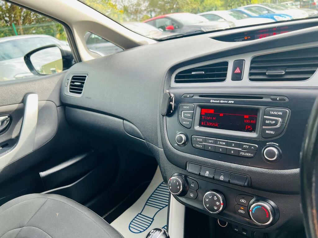 Kia Ceed 1.6 3 With 0 Road Tax Grey #20