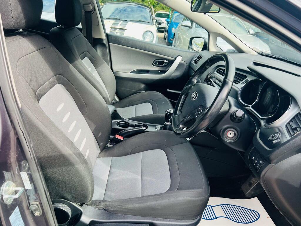 Kia Ceed 1.6 3 With 0 Road Tax Grey #22