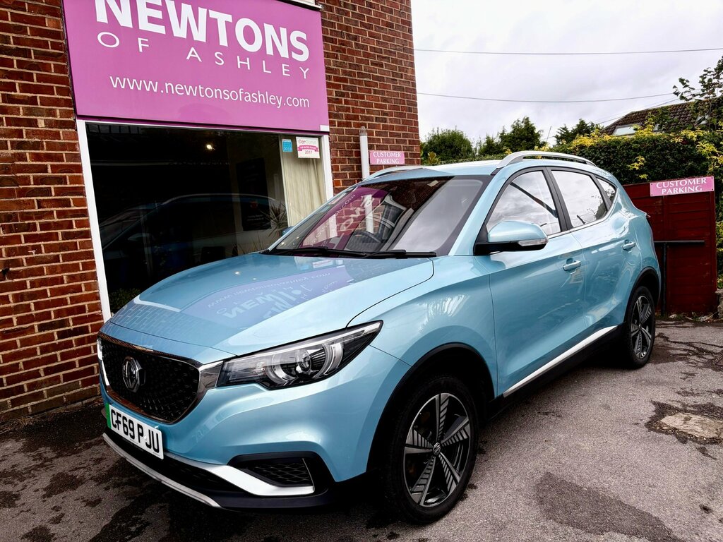 MG ZS 44.5Kwh Exclusive Suv 143 Ps Blue