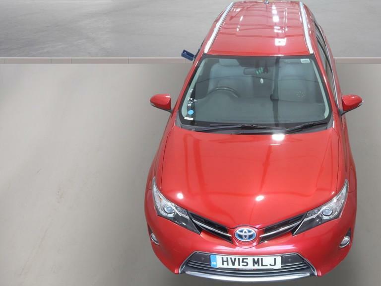 Toyota Auris Excel Red #6