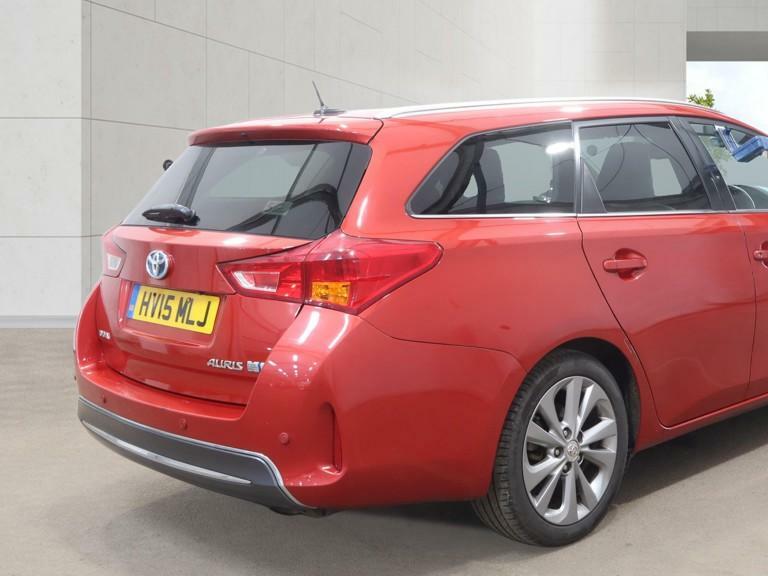 Toyota Auris Excel Red #3