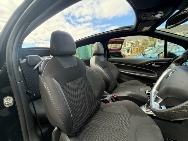 DS DS 3 Cabrio 2016 1.6 Thp Prestige Cabriolet Black #6