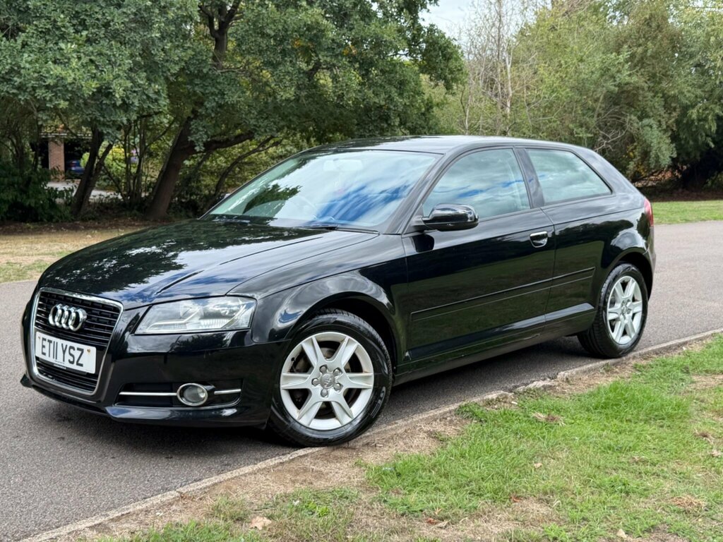 Audi A3 1.6 Tdi Se Euro 5 Ss Black #3