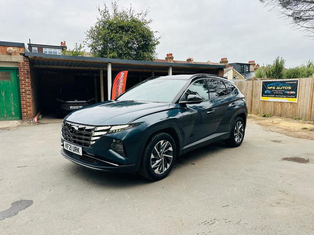 Hyundai Tucson  White #9