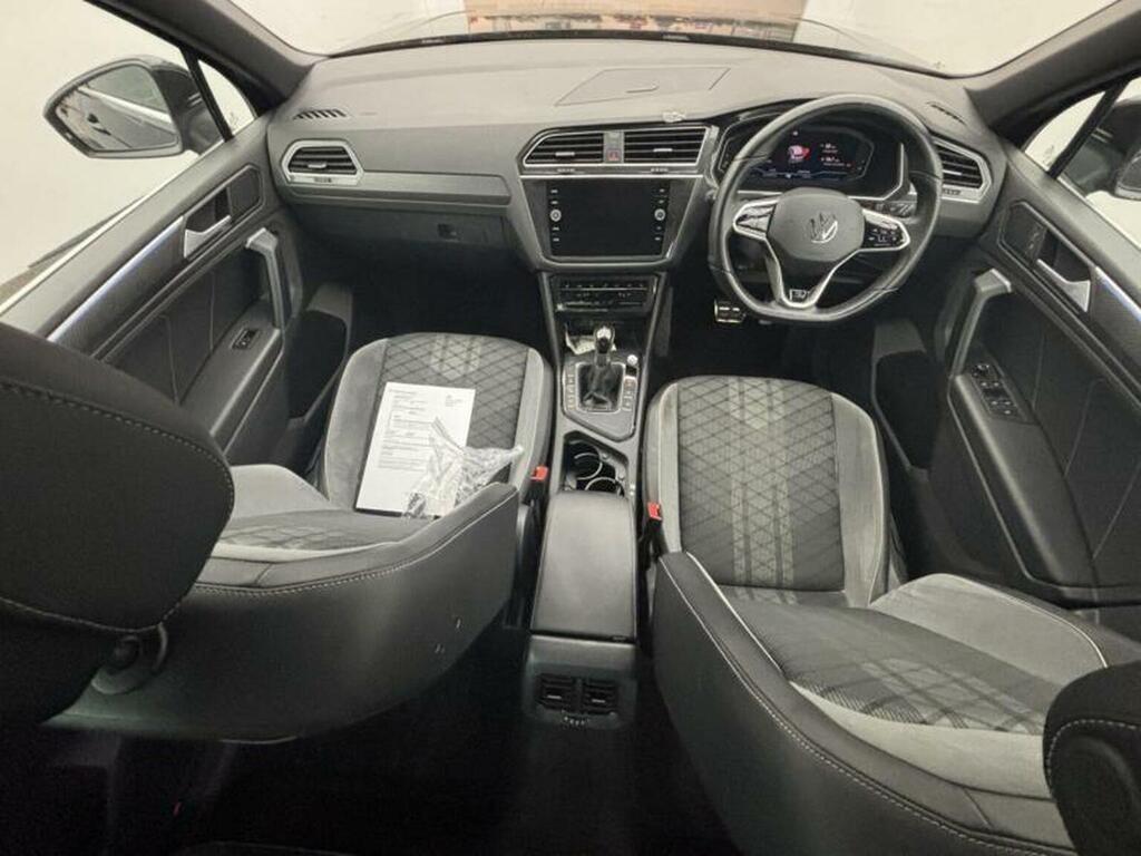 Volkswagen Tiguan 1.5 Tsi R-line Edition Dsg Euro 6 Ss Black #4
