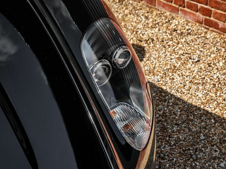 Aston Martin DBS Volante Black #19