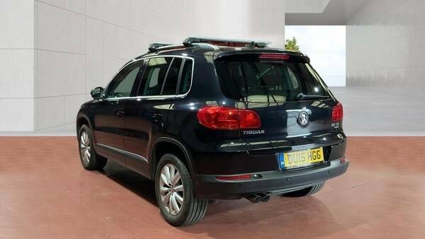Volkswagen Tiguan 2.0 Tdi Bluemotion Tech Match Dsg Black #3