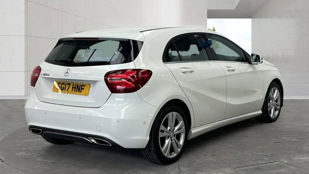 Mercedes-Benz A Class A 180 D Amg Line White #6