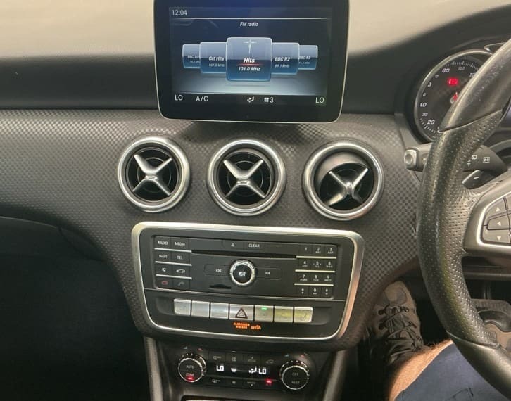 Mercedes-Benz A Class A 180 D Amg Line White #4