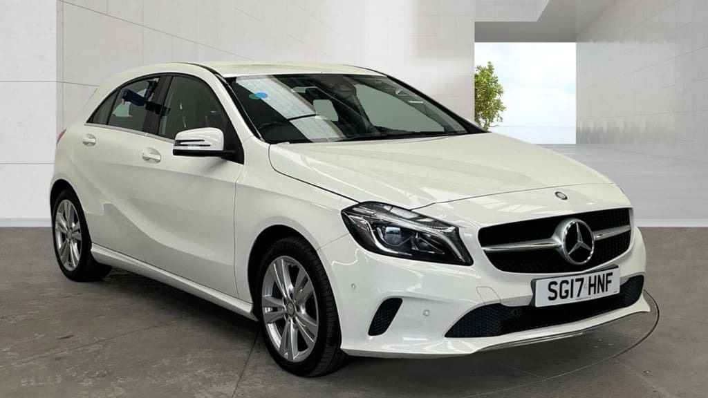 Mercedes-Benz A Class A 180 D Amg Line White #1