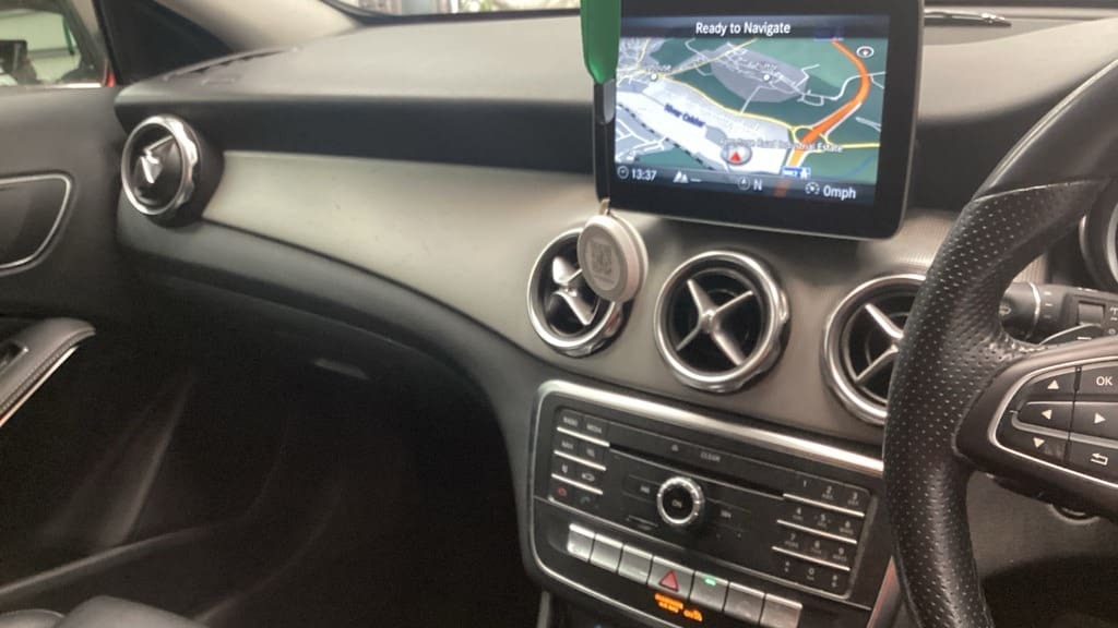 Mercedes-Benz GLA Class Gla 200 Sport Executive Nav Camera Red #3