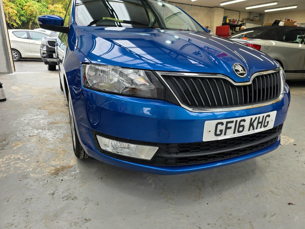 Skoda Rapid Spaceback 1.4 Tdi Cr 90 Se Tech Silver #17