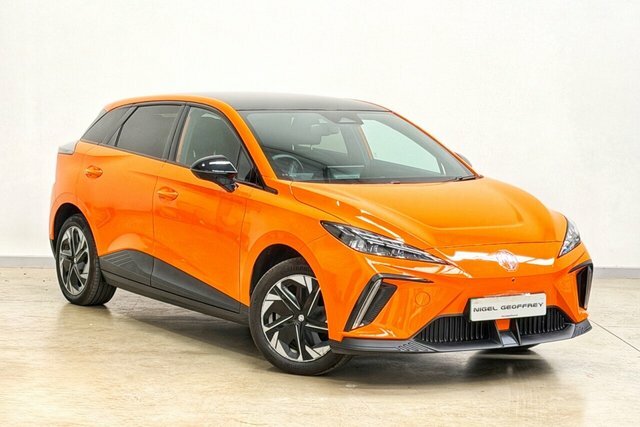 MG MG4 64Kwh Trophy Long Range Hatchback Aut Orange