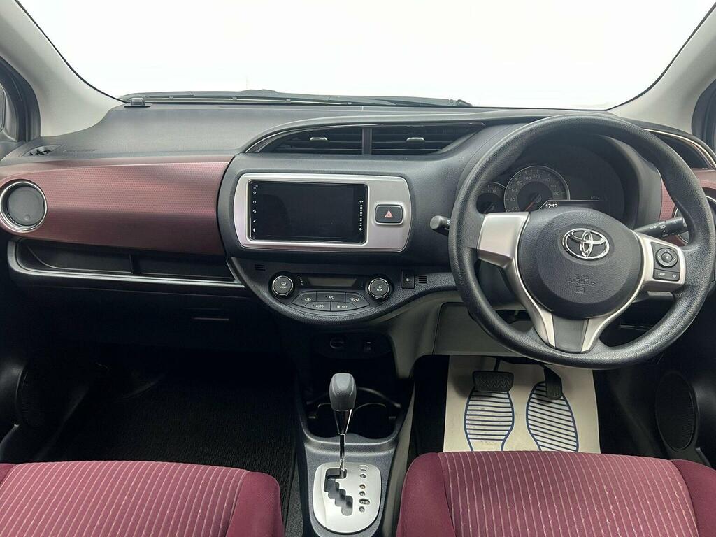 Toyota Yaris Icon Black #13