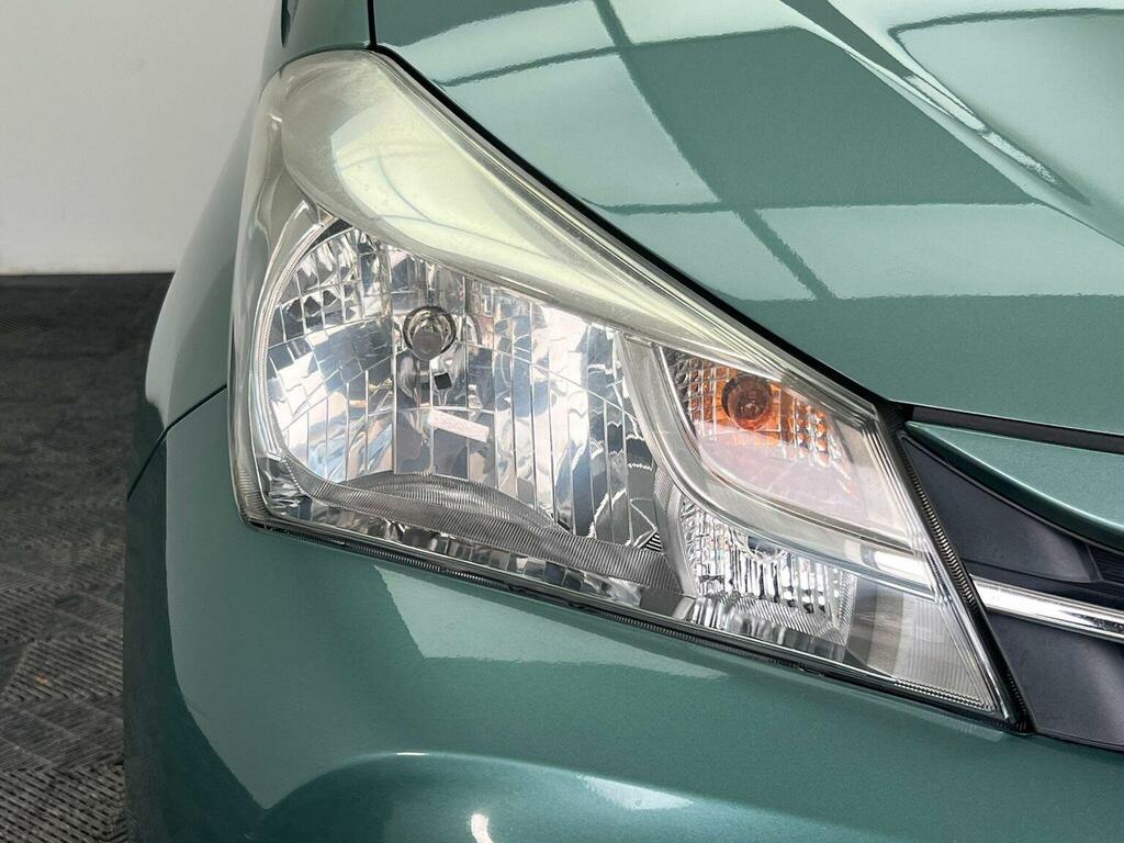Toyota Yaris Icon Black #33