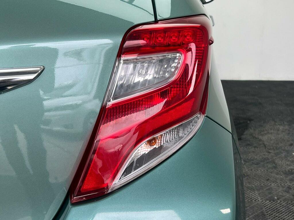 Toyota Yaris Icon Black #42
