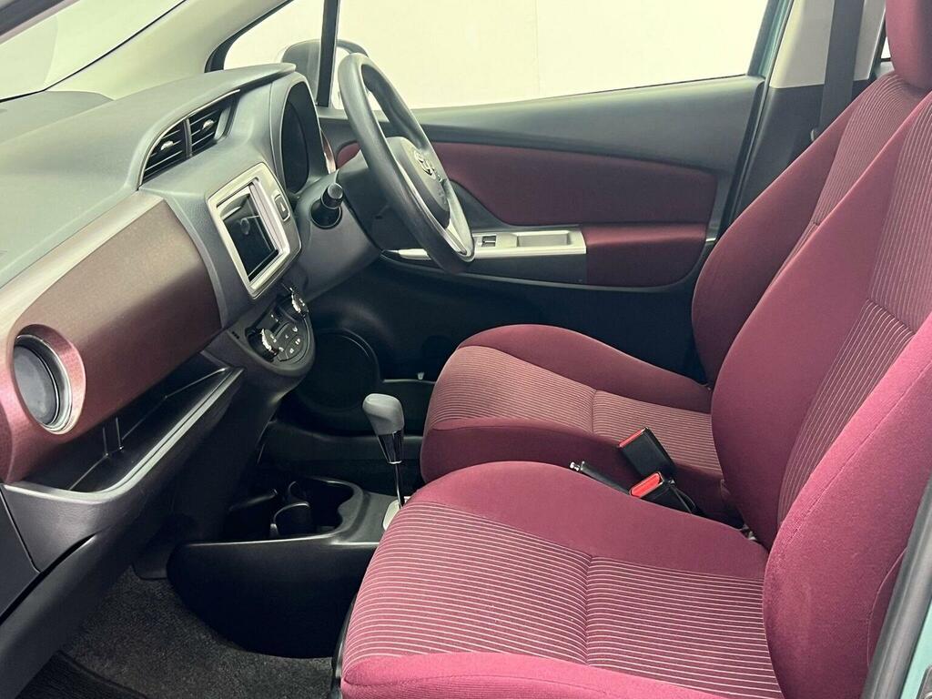 Toyota Yaris Icon Black #35