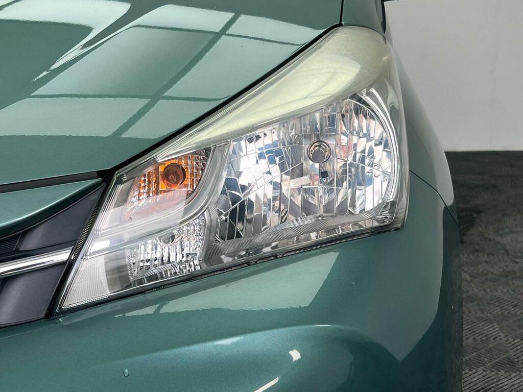 Toyota Yaris Icon Black #39