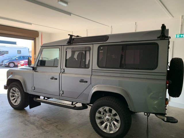 Land Rover Defender 110 2.2 Tdci Station Wagon Grey #4