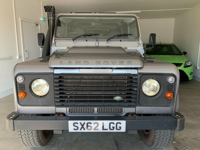 Land Rover Defender 110 2.2 Tdci Station Wagon Grey #2