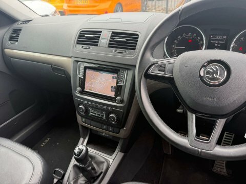 Skoda Yeti 2.0 Tdi Se Grey #5